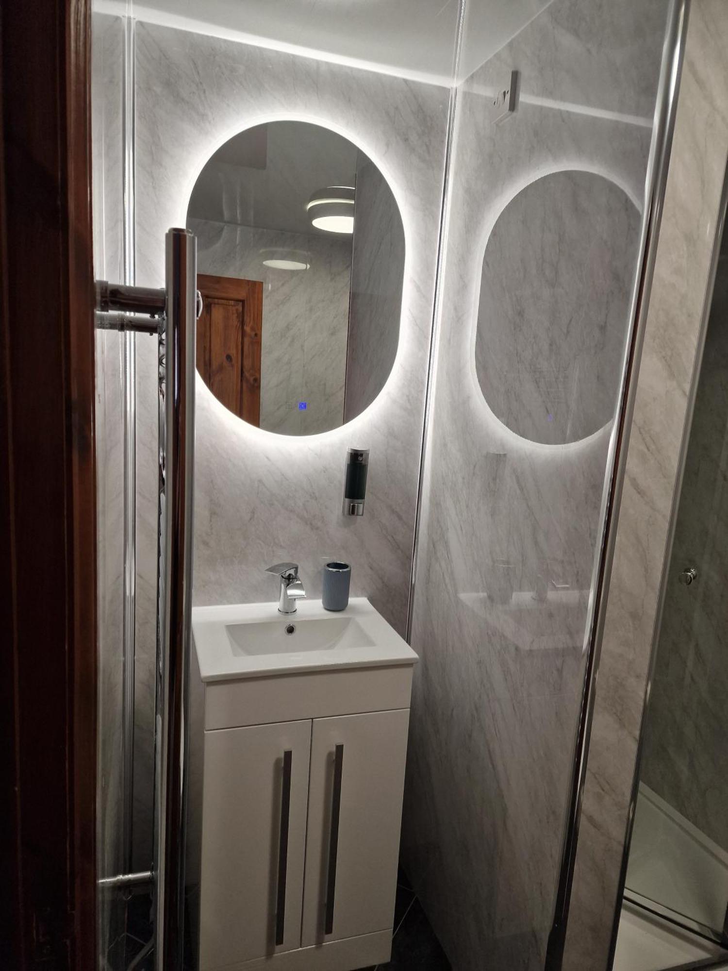 Quadruple Room with Bathroom
