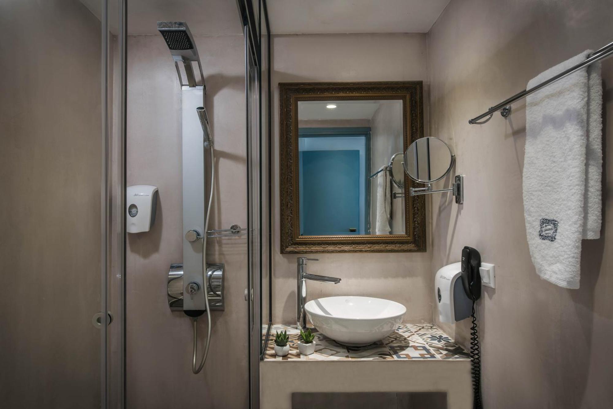 Deluxe Zimmer mit Blick zur Landseite