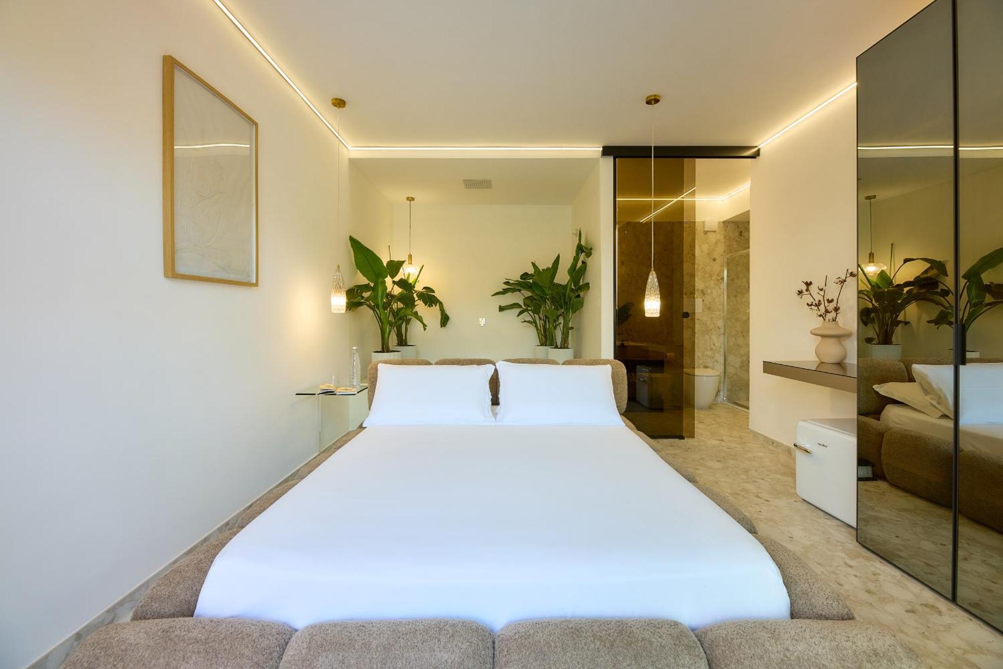 Junior Suite Pool View