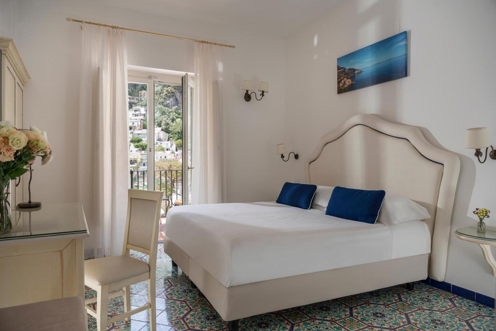 Classic Double Room with Terrace