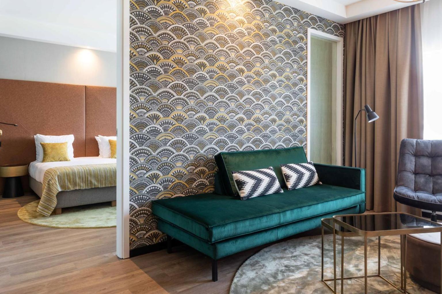 Deluxe Suite