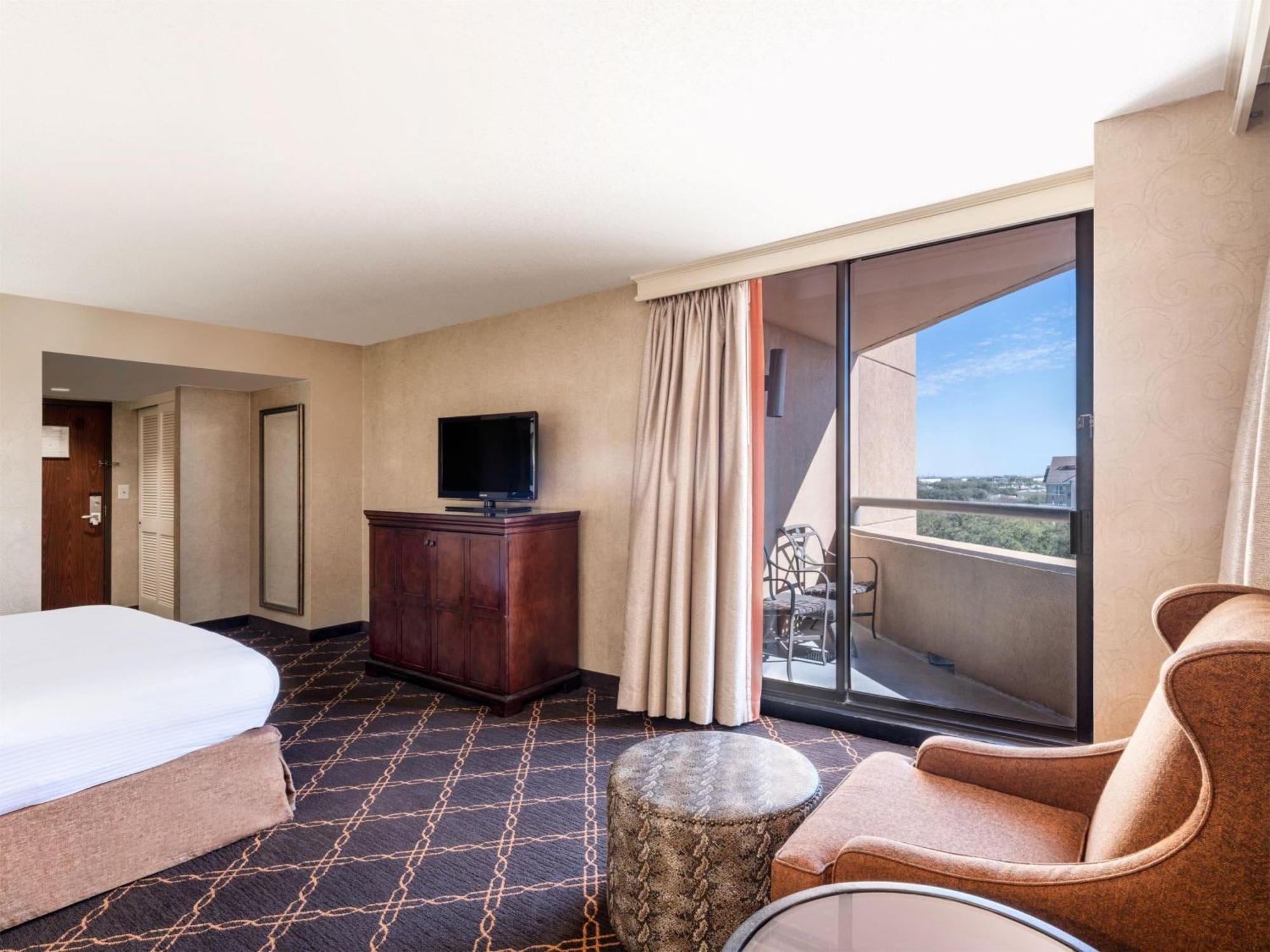 King Room Balcony,1347234719:JPEG