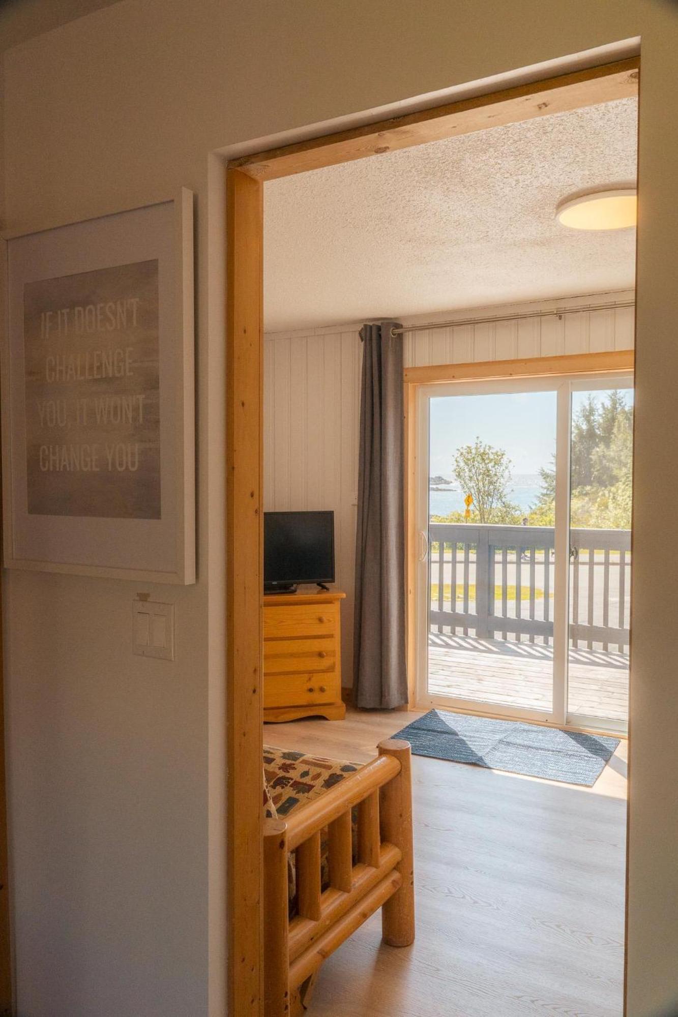 Oceanview One Bedroom Suite with Kitchenette