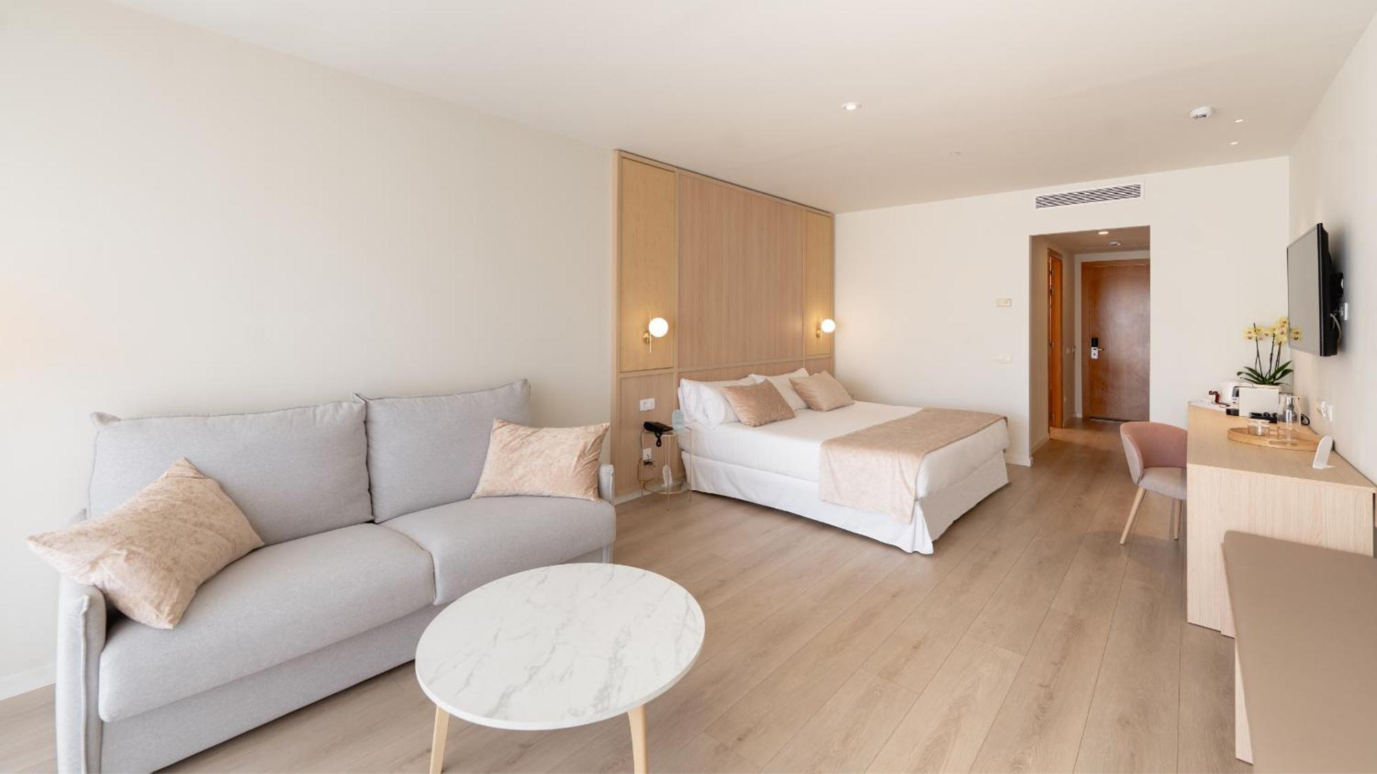 Premium Double Room Terrace,1685055517:JPEG