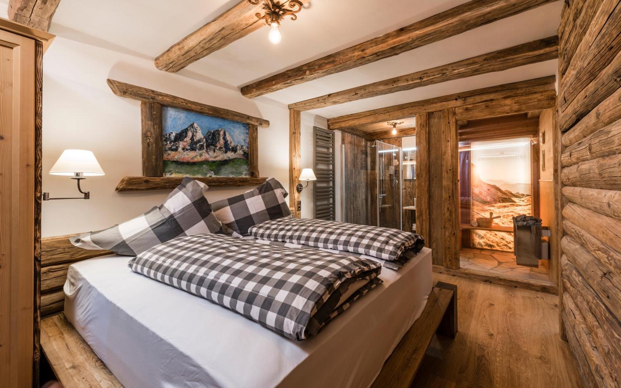 Suite Sauna,1341741737:JPEG