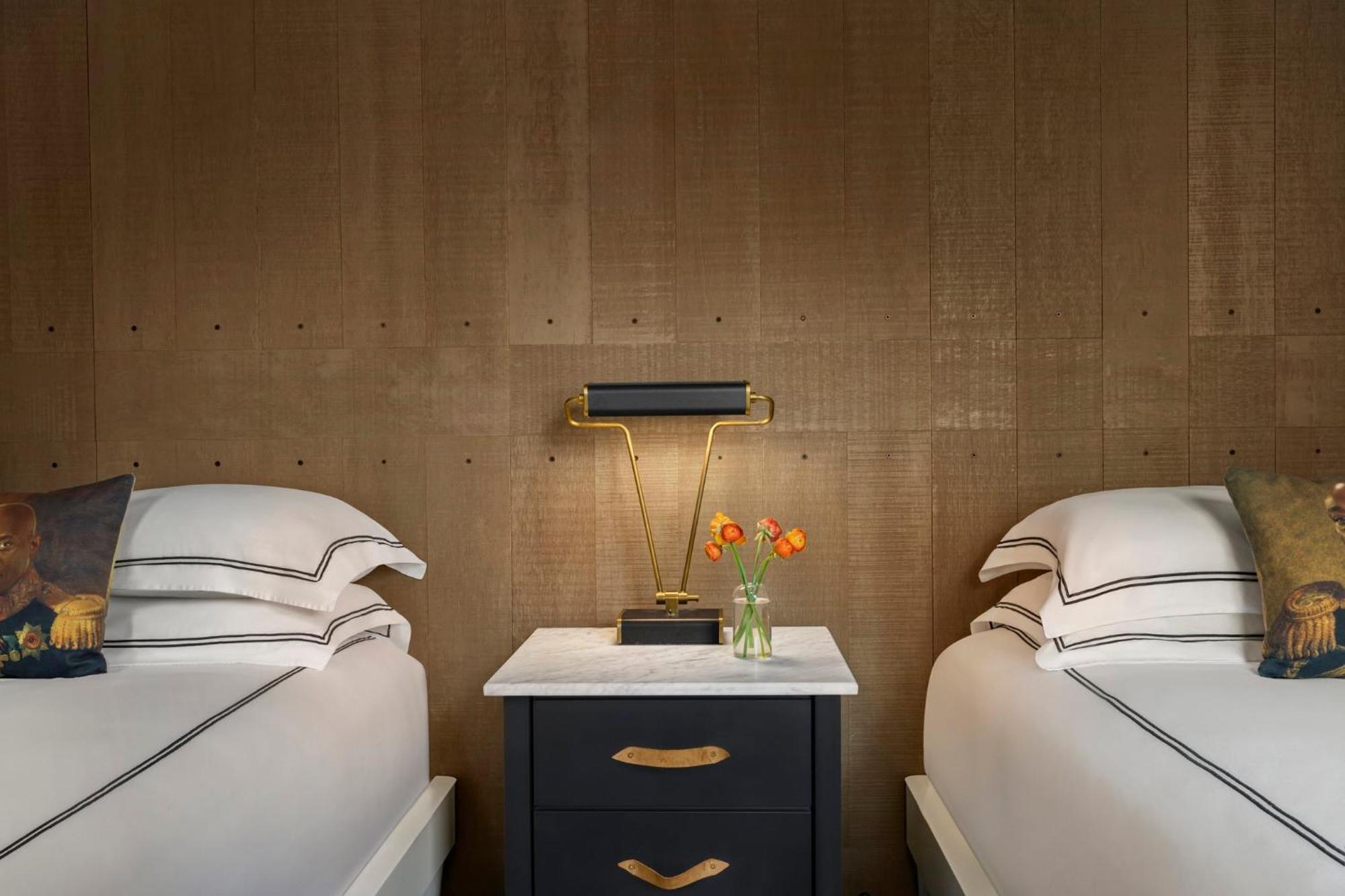Essential Room
