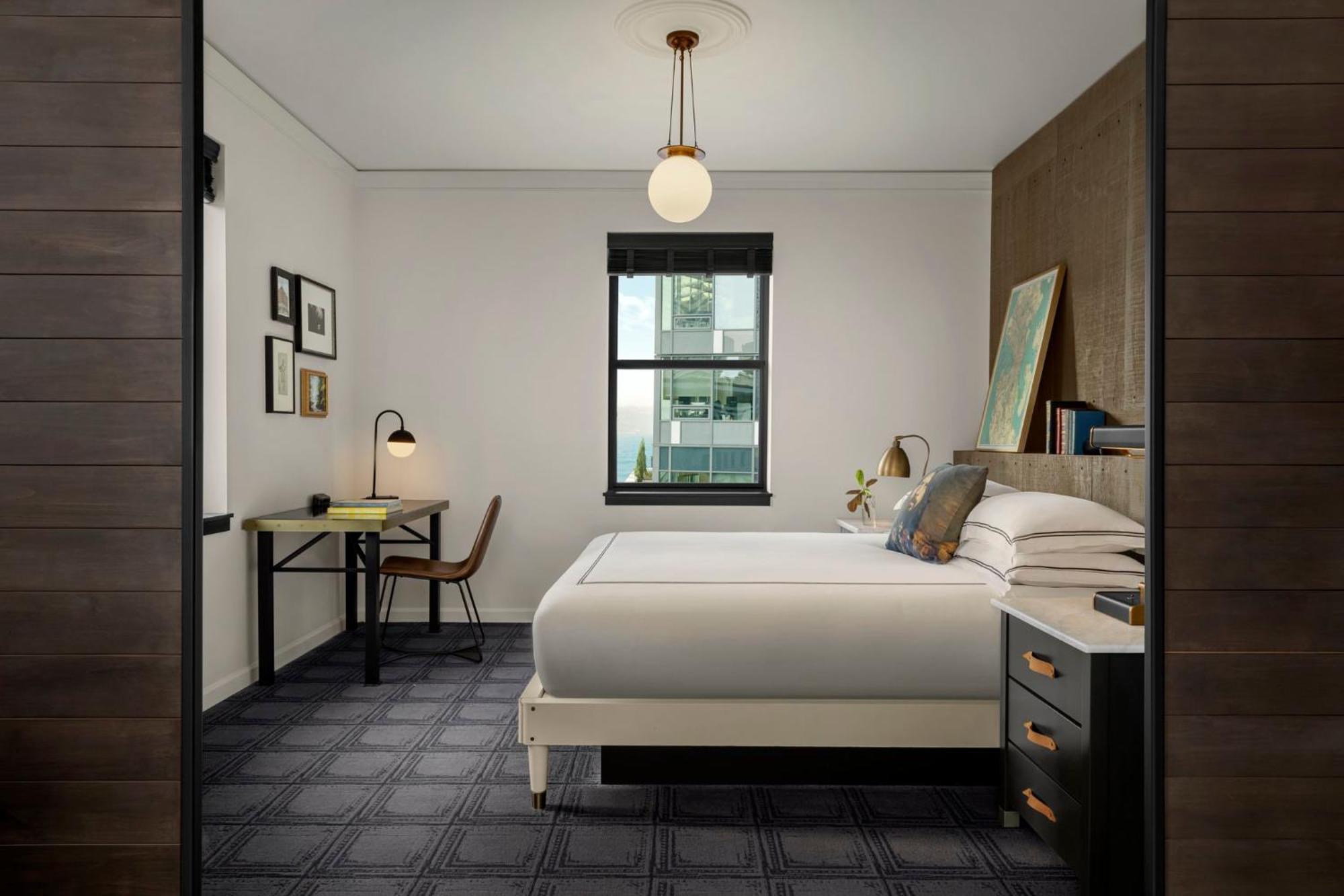 Essential Room