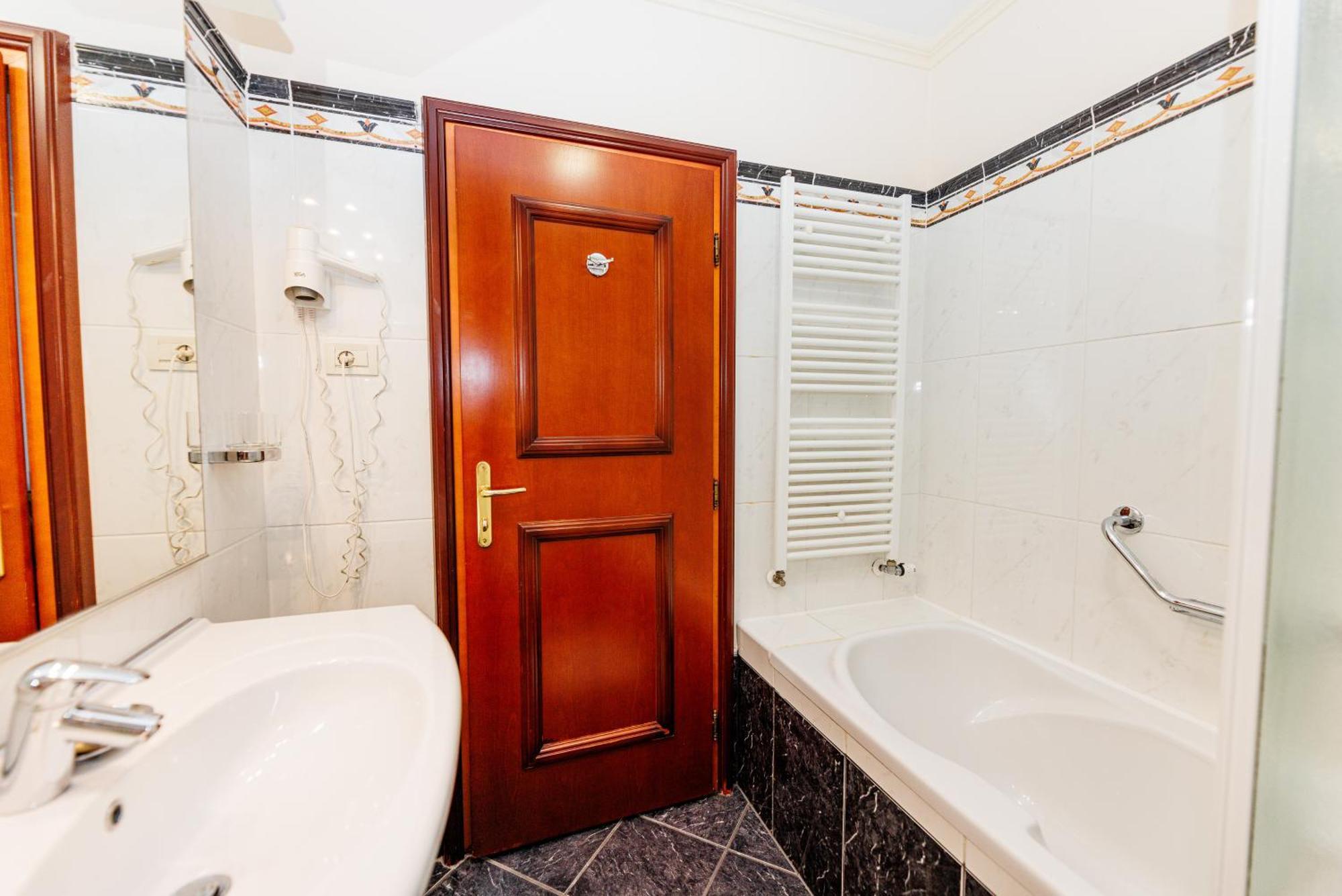 Superior Double Room Balcony Sea View