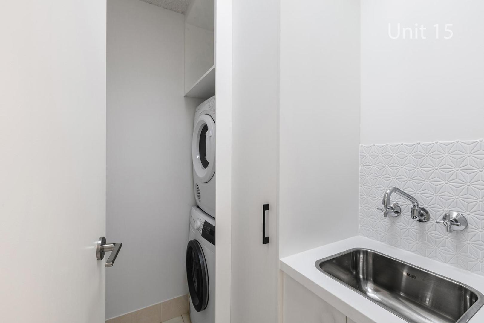 Deluxe Two Bedroom Ocean View Apartment,1690961084:JPEG