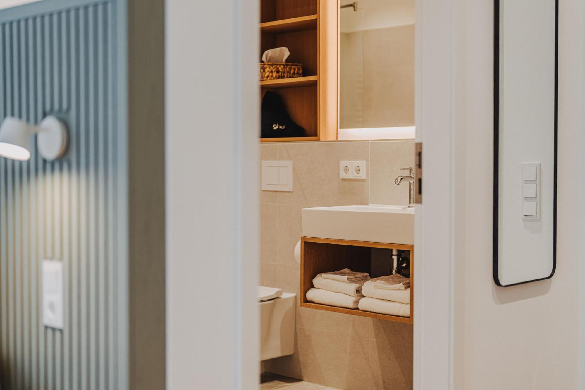 Doppelzimmer mit Balkon