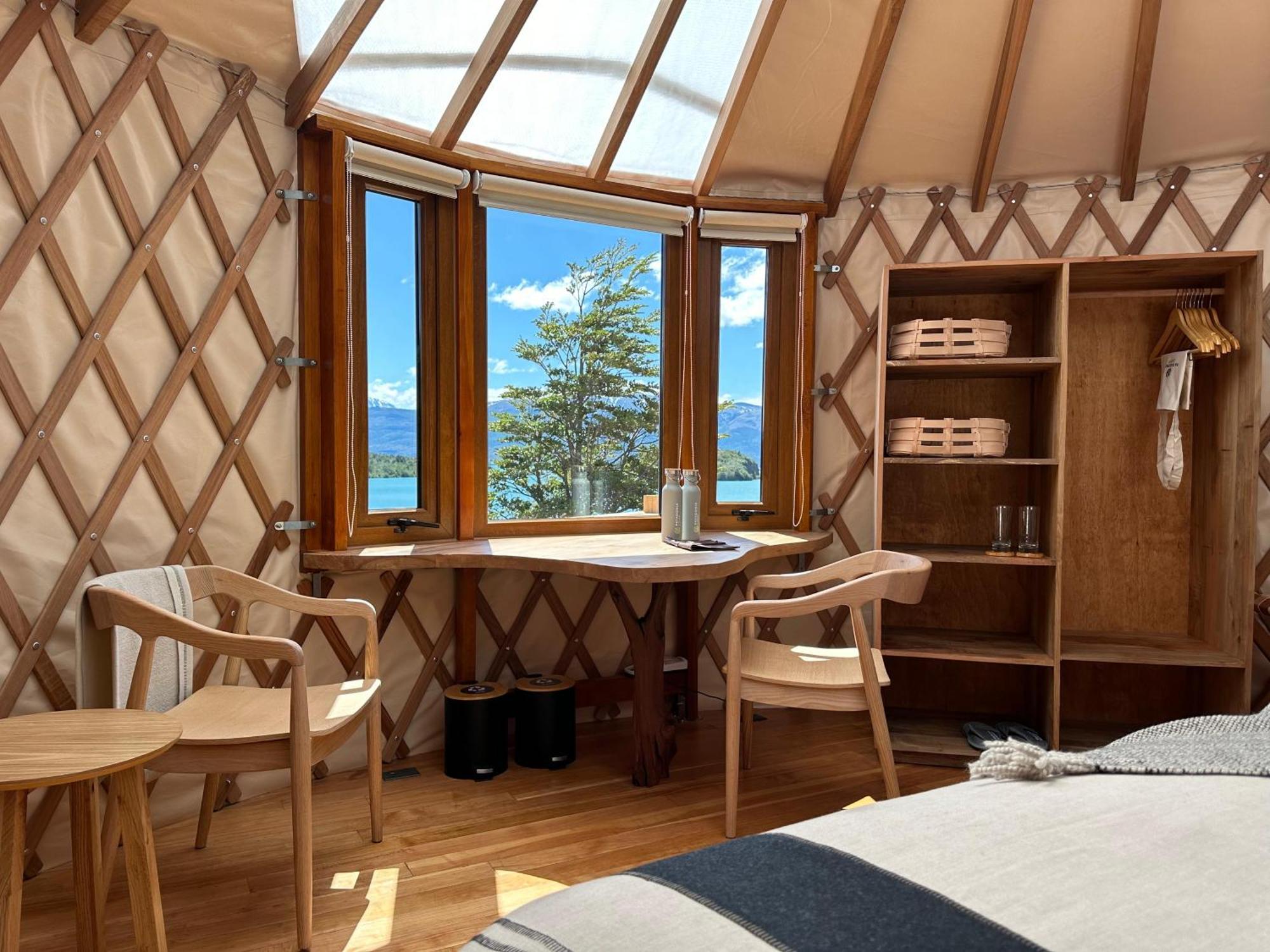 Deluxe Double or Twin Room with Lake View