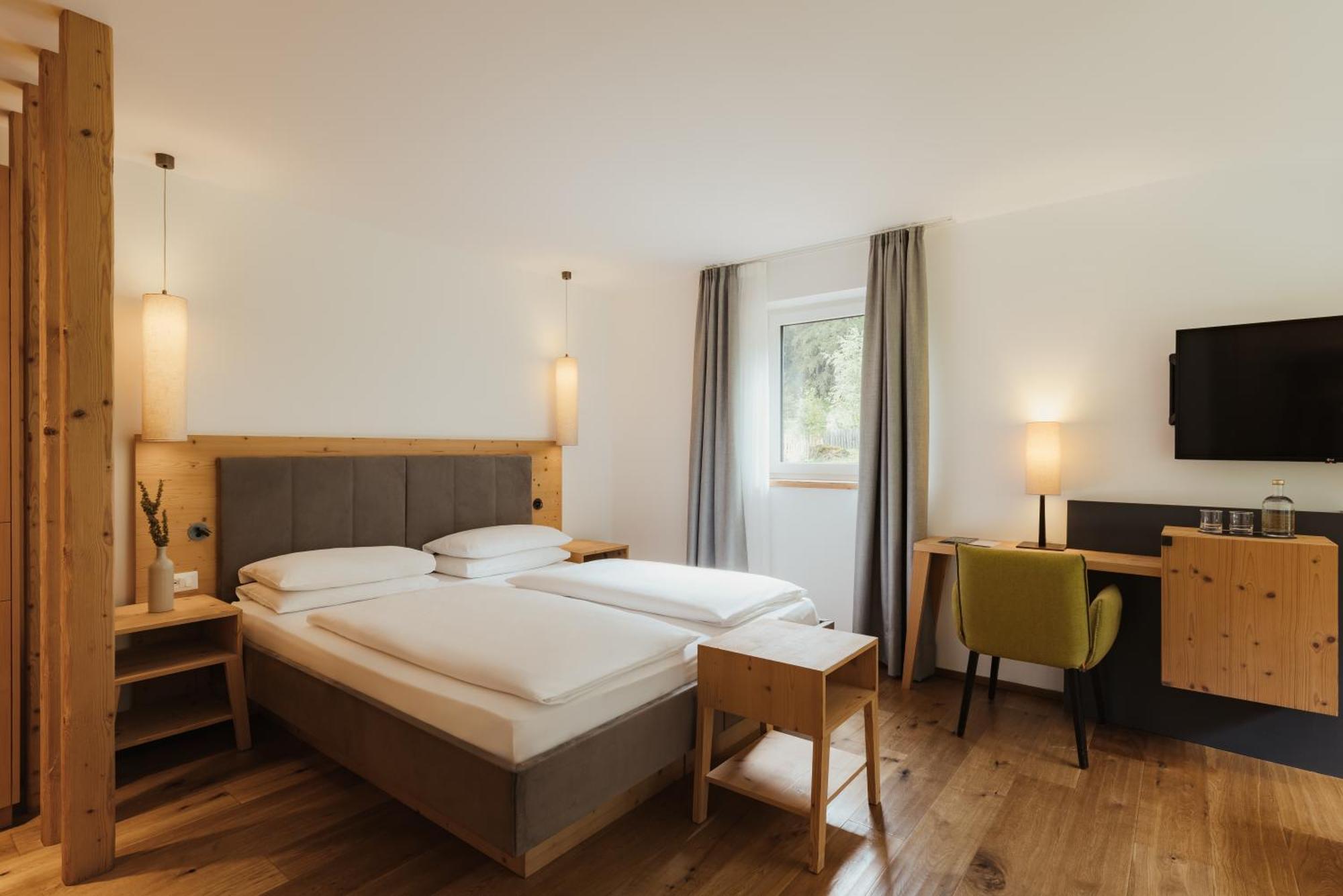 Triple Room,1693288999:JPEG