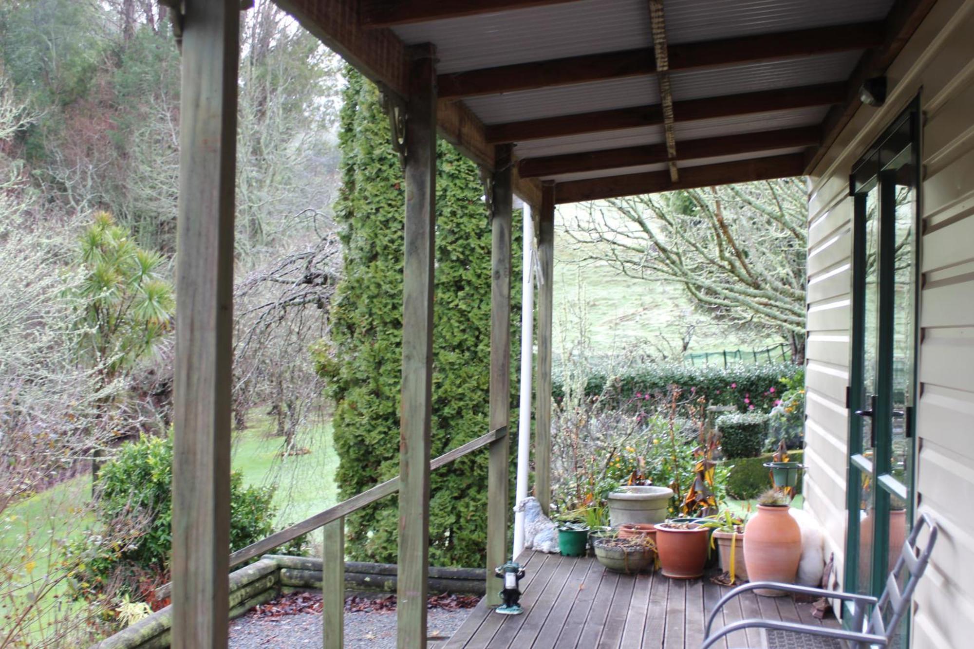 Queen Room Garden View