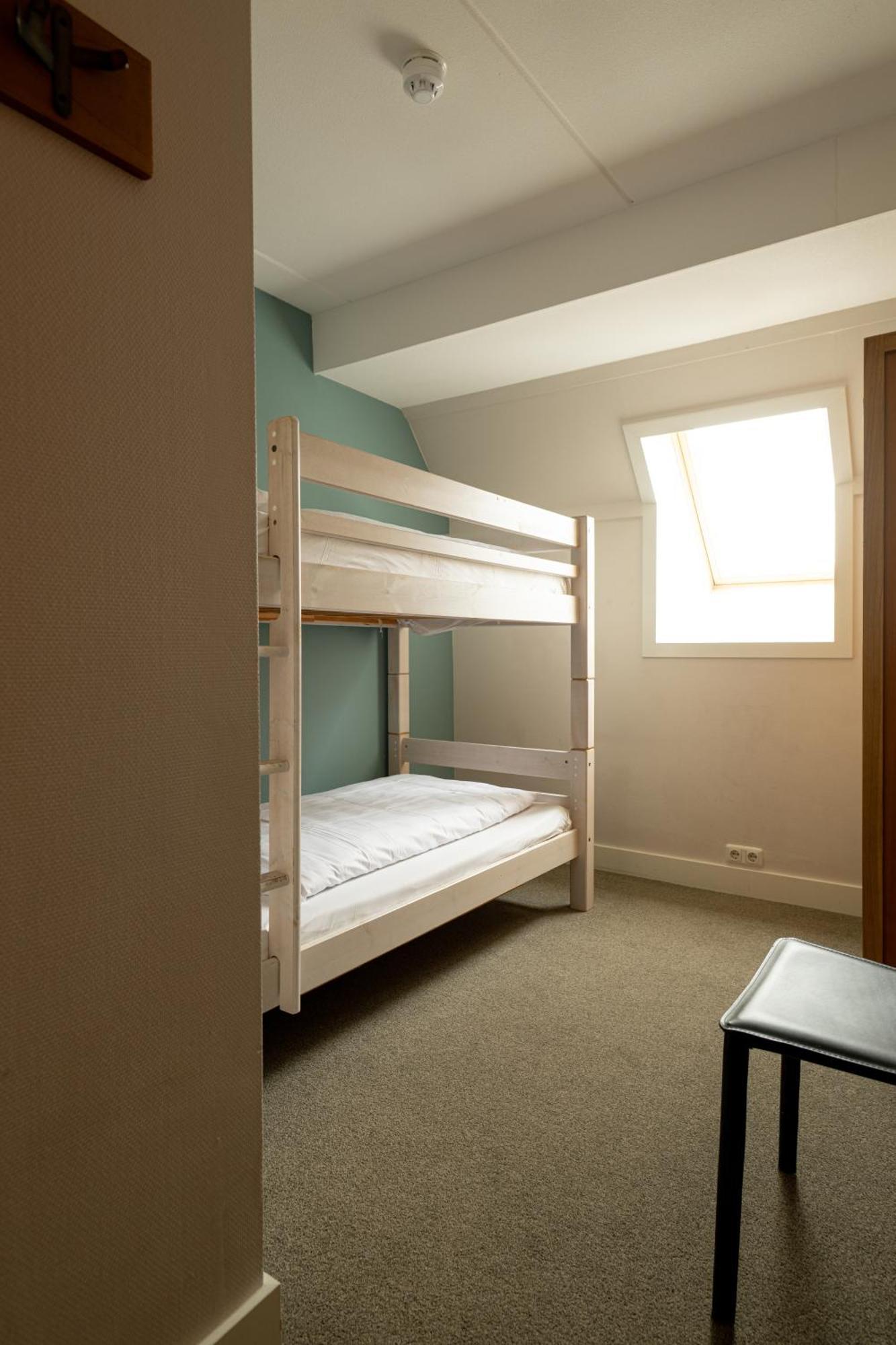 Medium Appartement met 2 Slaapkamers - 1 met Stapelbed en 1 met 2 Aparte Bedden