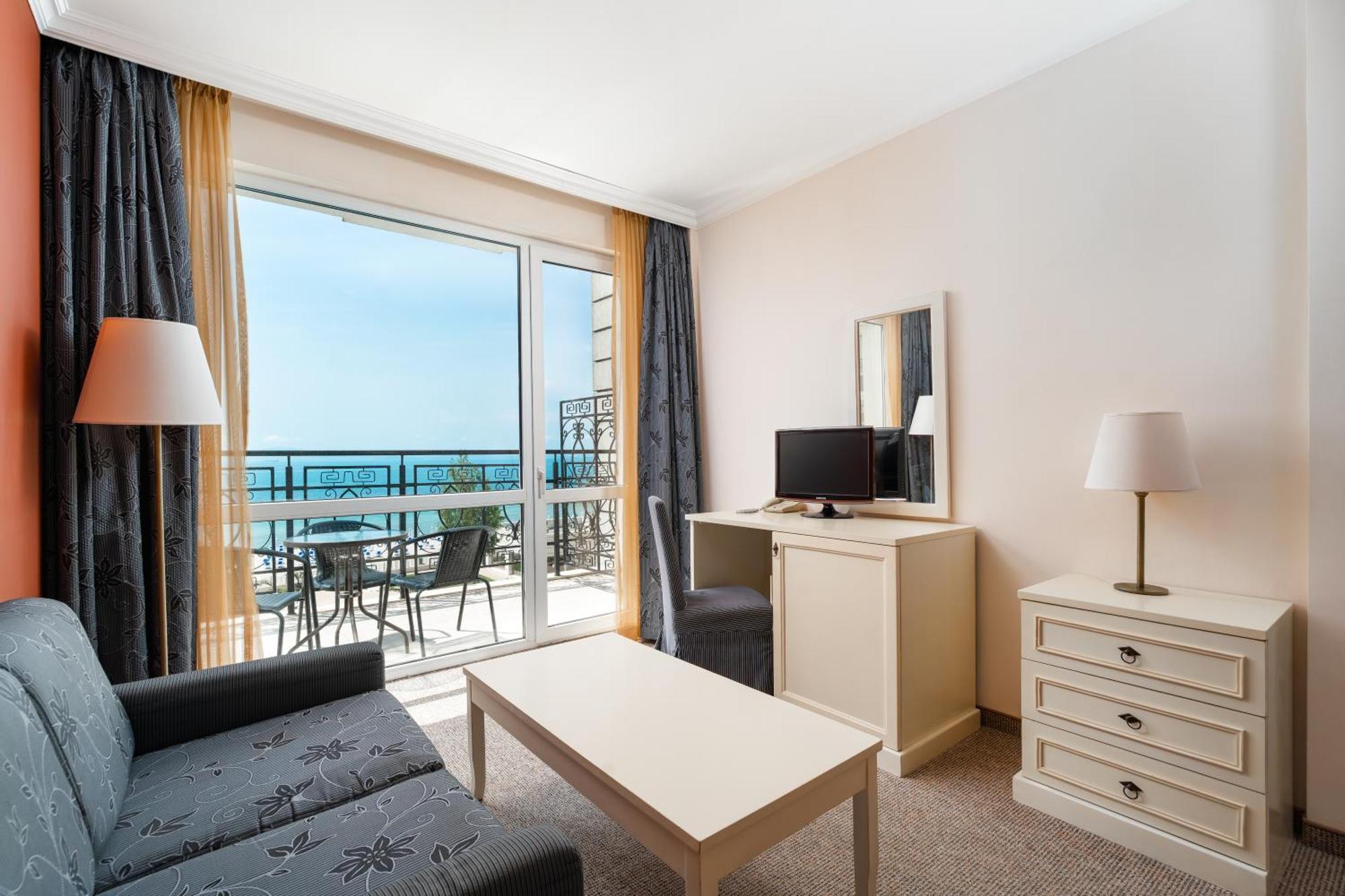 Classic Twin Sea View