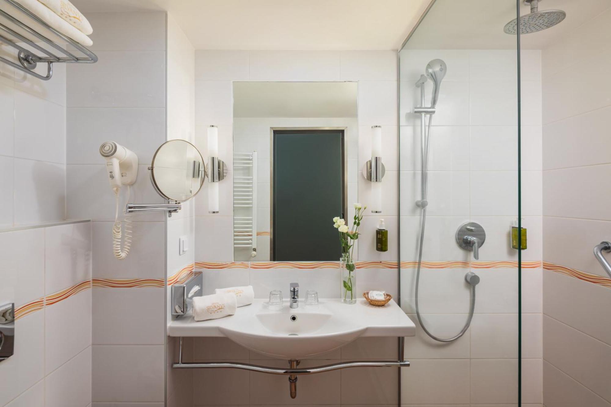Standard Premium Doppel- oder Zweibettzimmer mit Waldblick