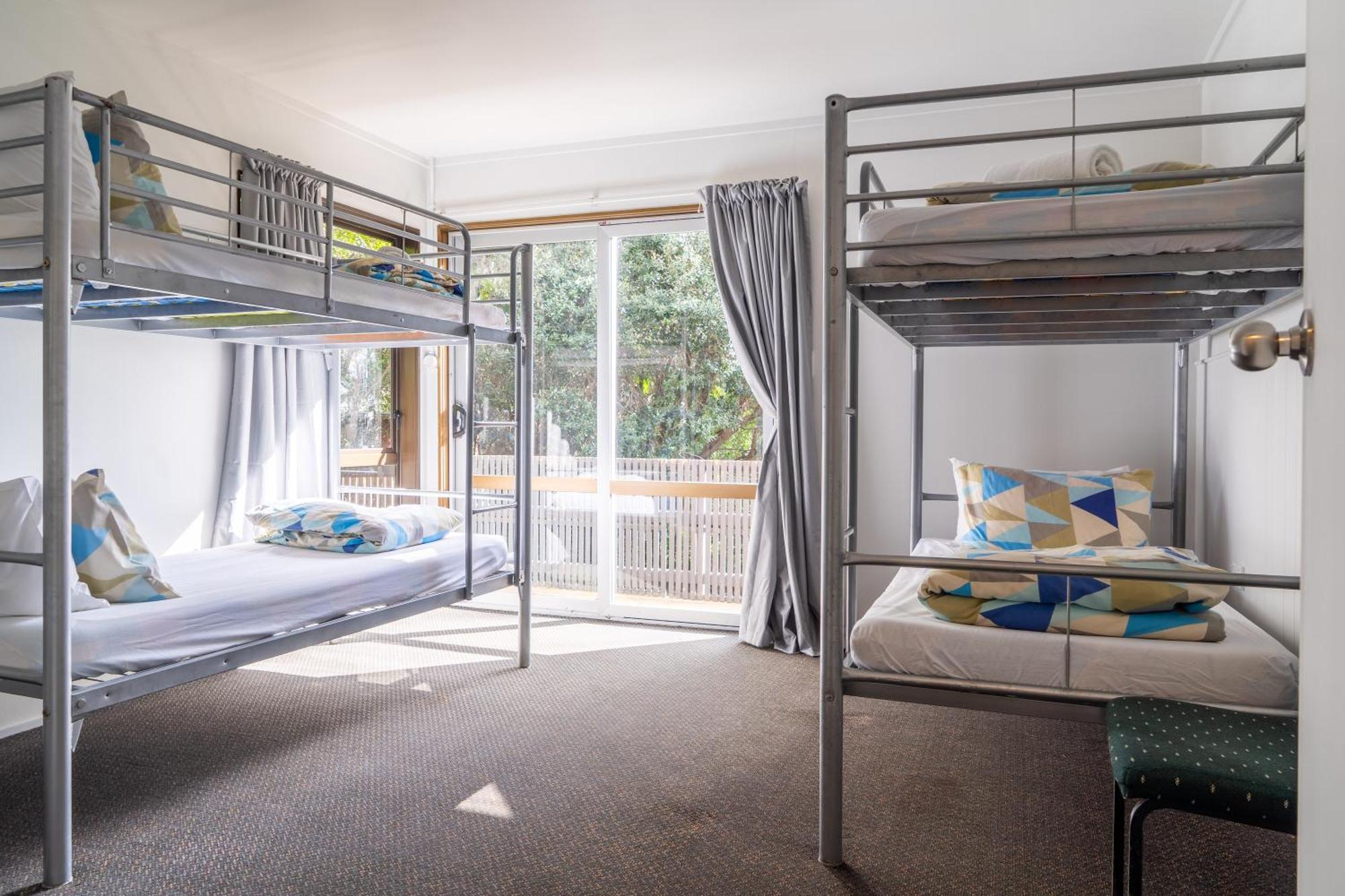 Single Bed Mixed Dormitory Room