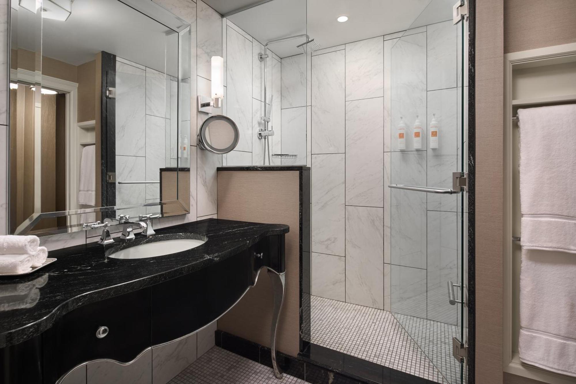 Grand Tower Double Room with Two Double Beds