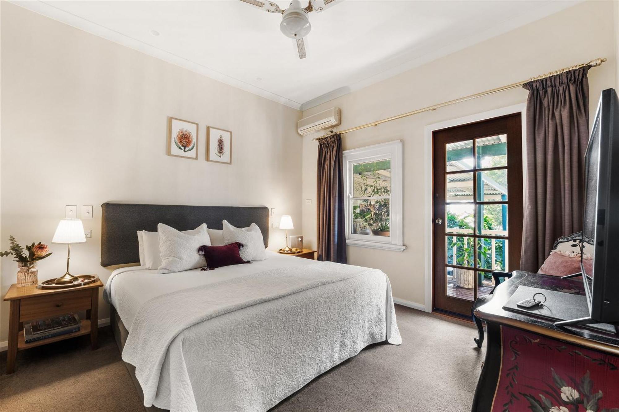 King Room Garden View