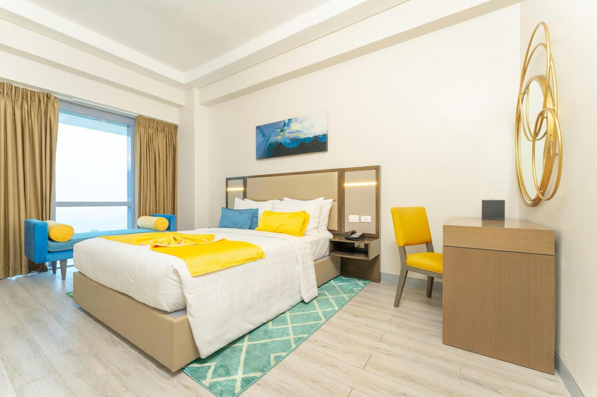 Fly Room Roundtrip Airport Transfers