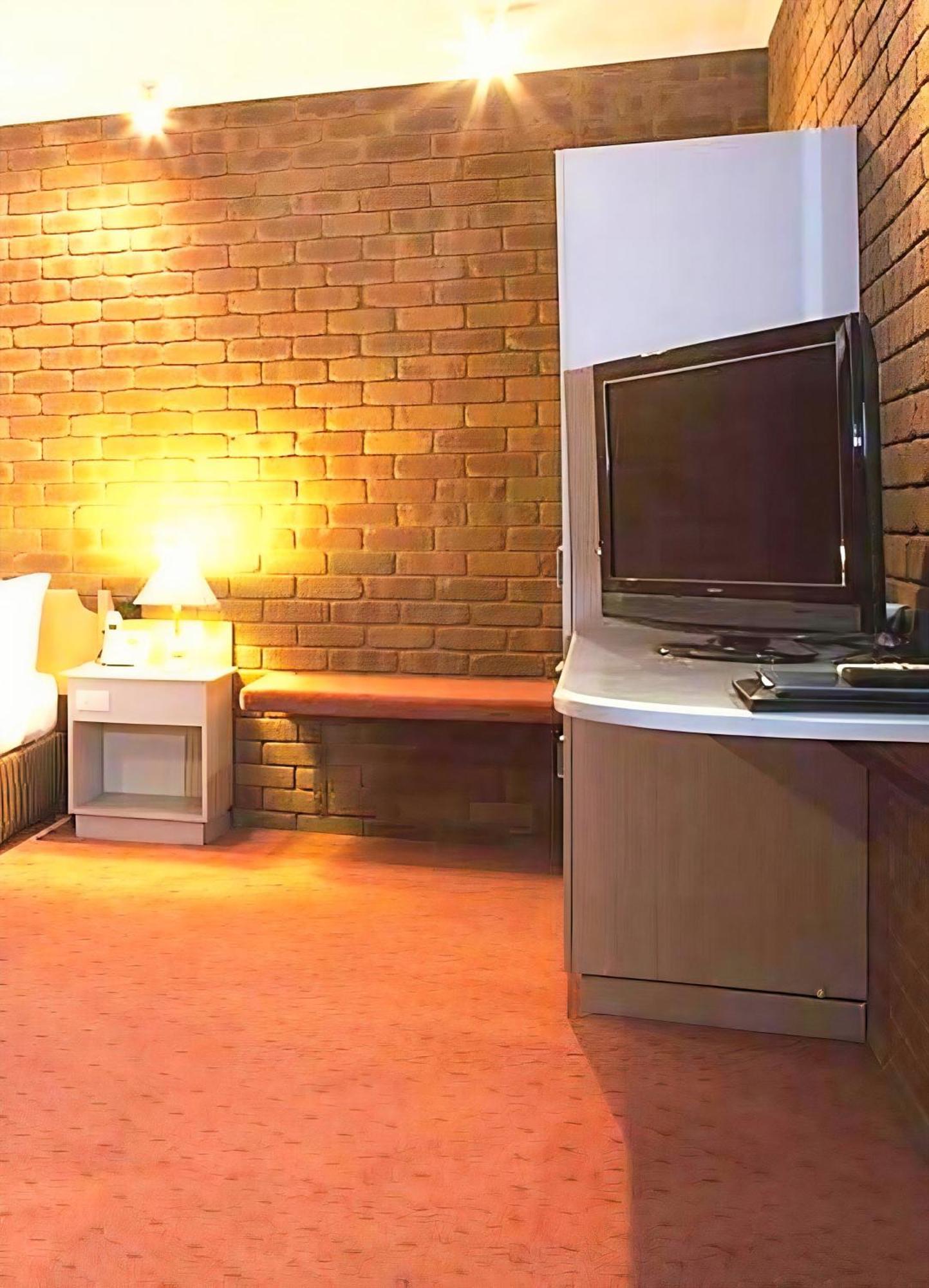 Suite with Spa Bath