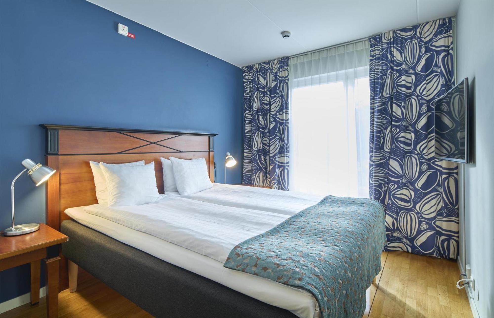 Economy Queen Room