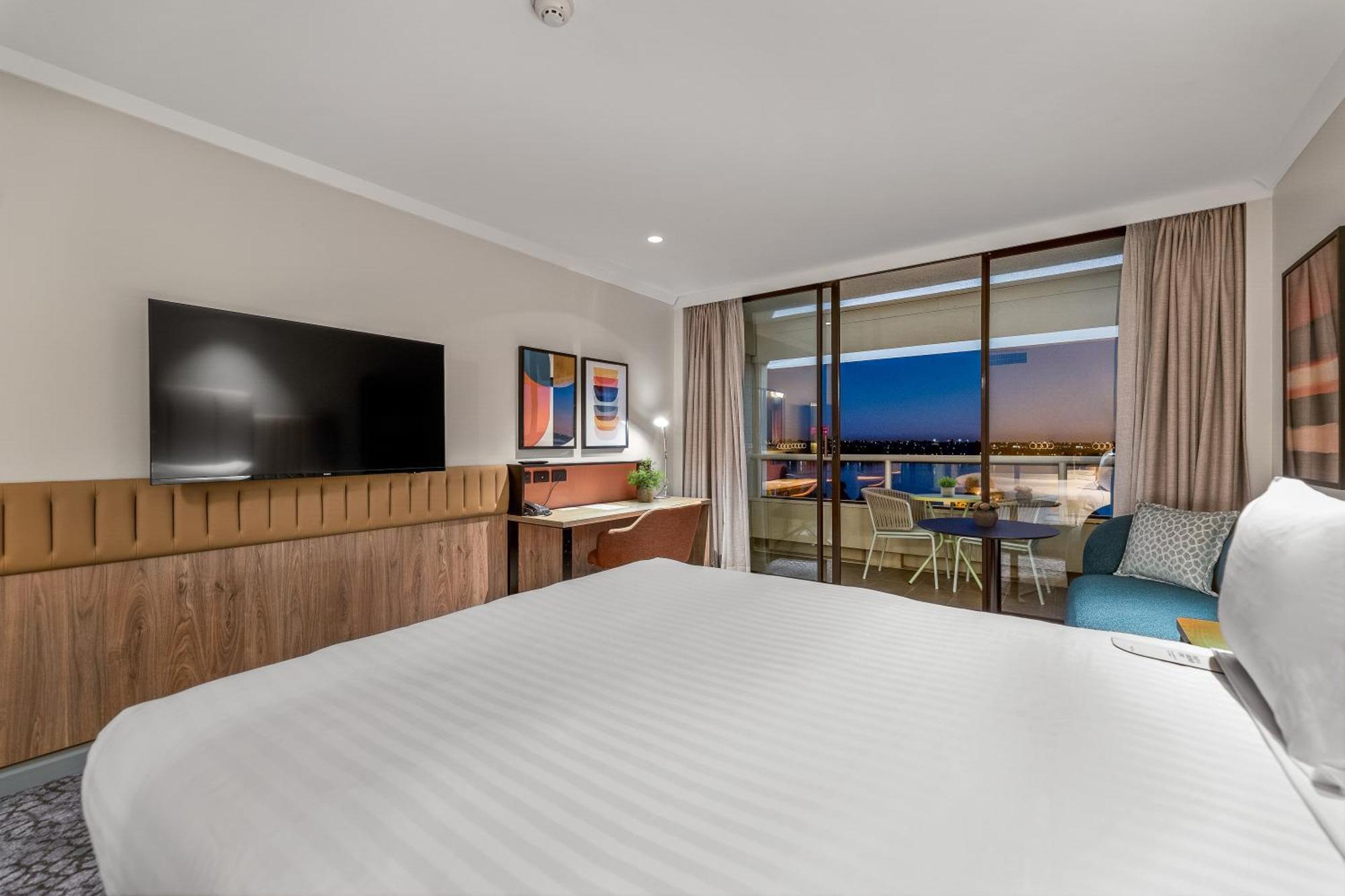 Premium Queen Room Balcony River View