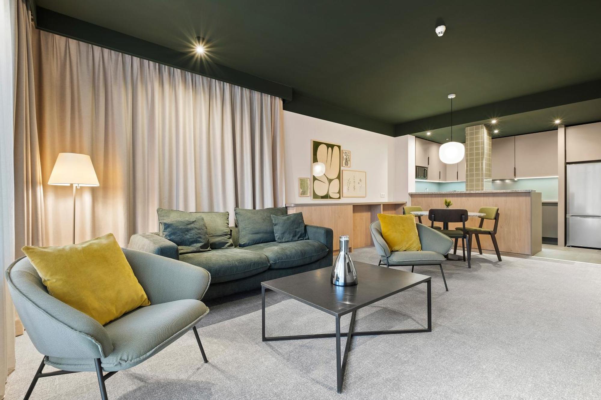 One-Bedroom Apartment