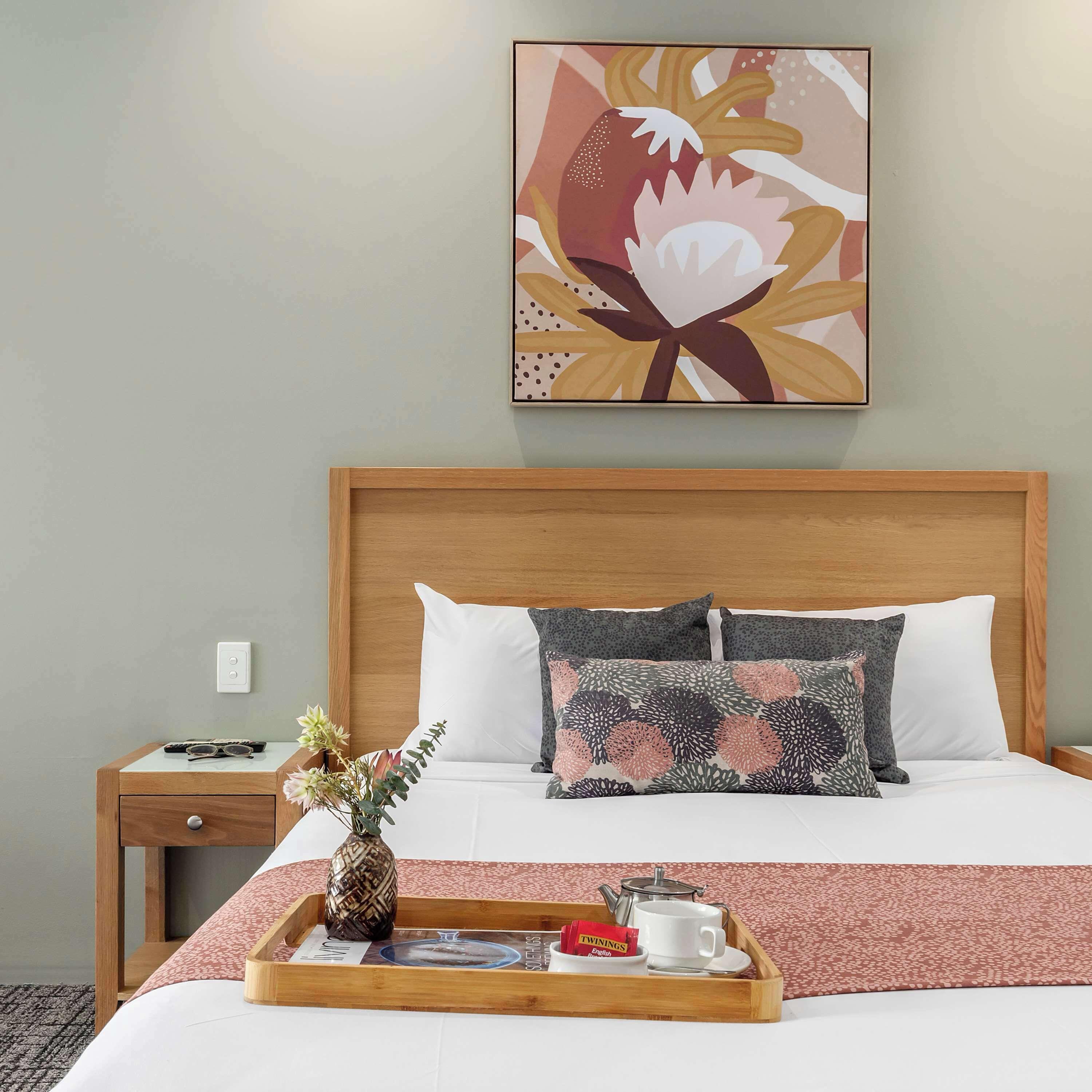 Standard Queen Room