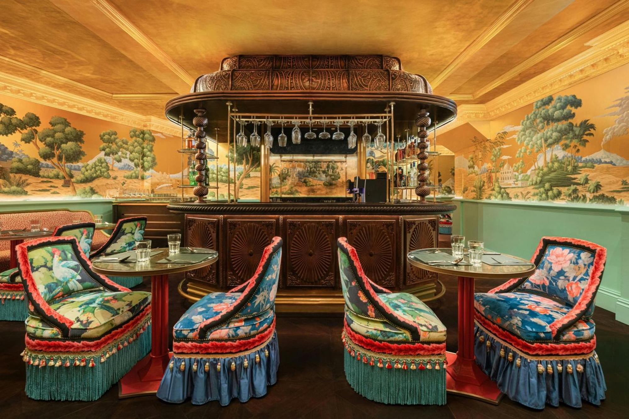 Royal Prince Family Room 2 King Club Lounge Access Complimentary Cocktails & Snacks