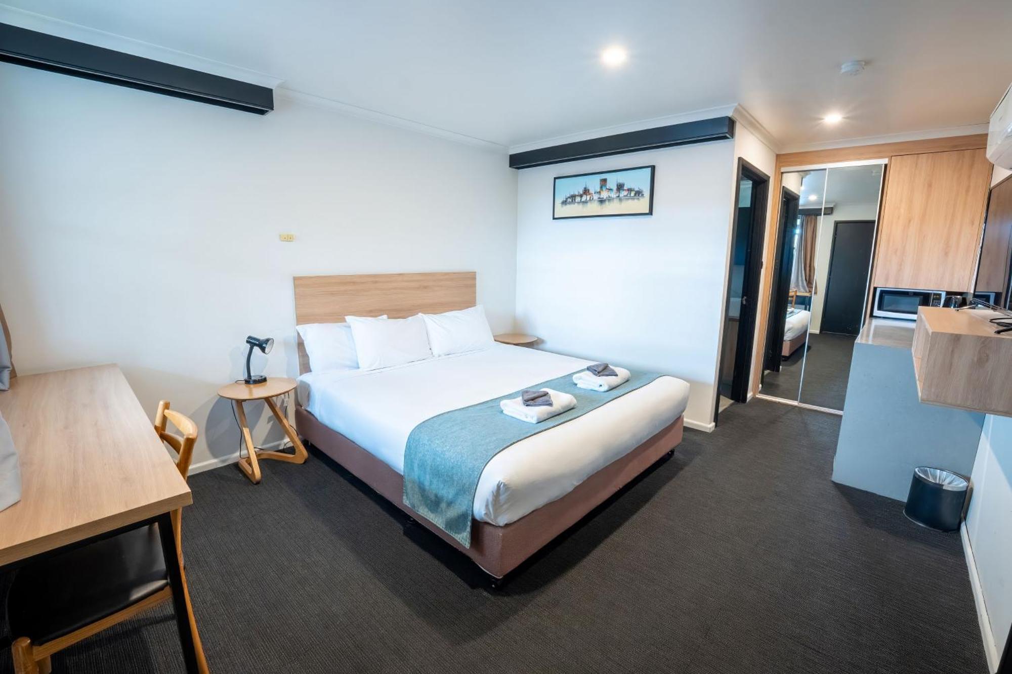 Superior King Room