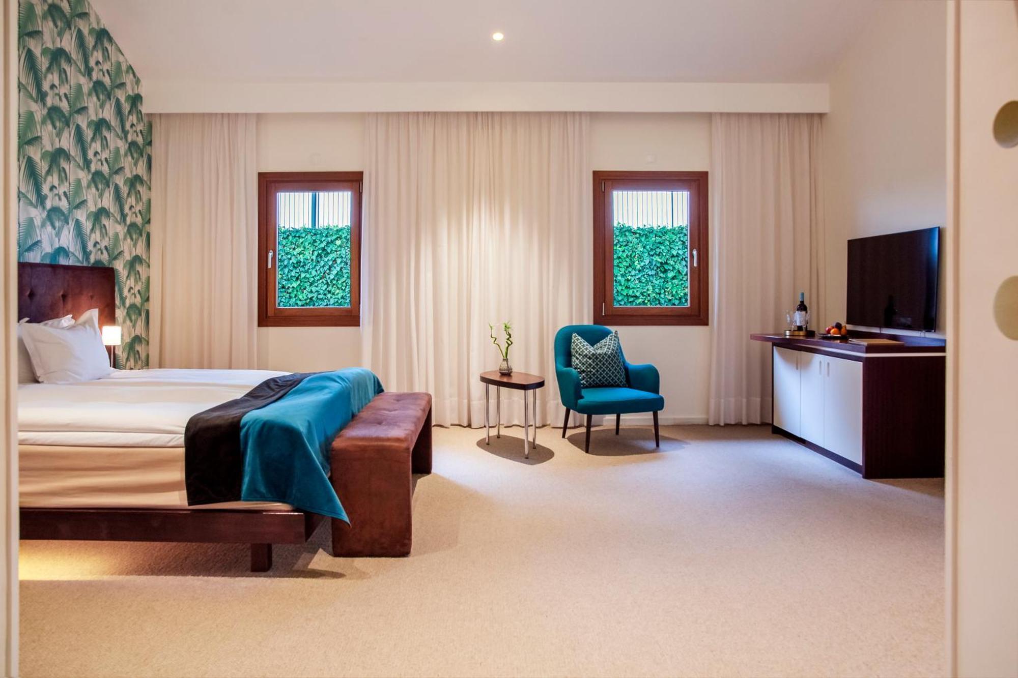 Garden Family Suite,1706847756:JPEG