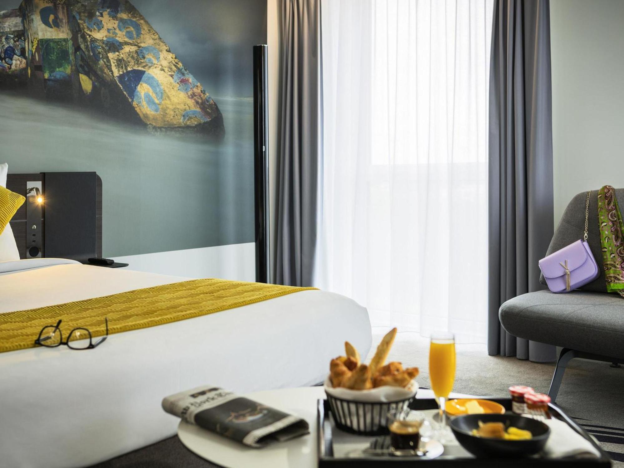 Suite Double Bed,1706932243:JPEG