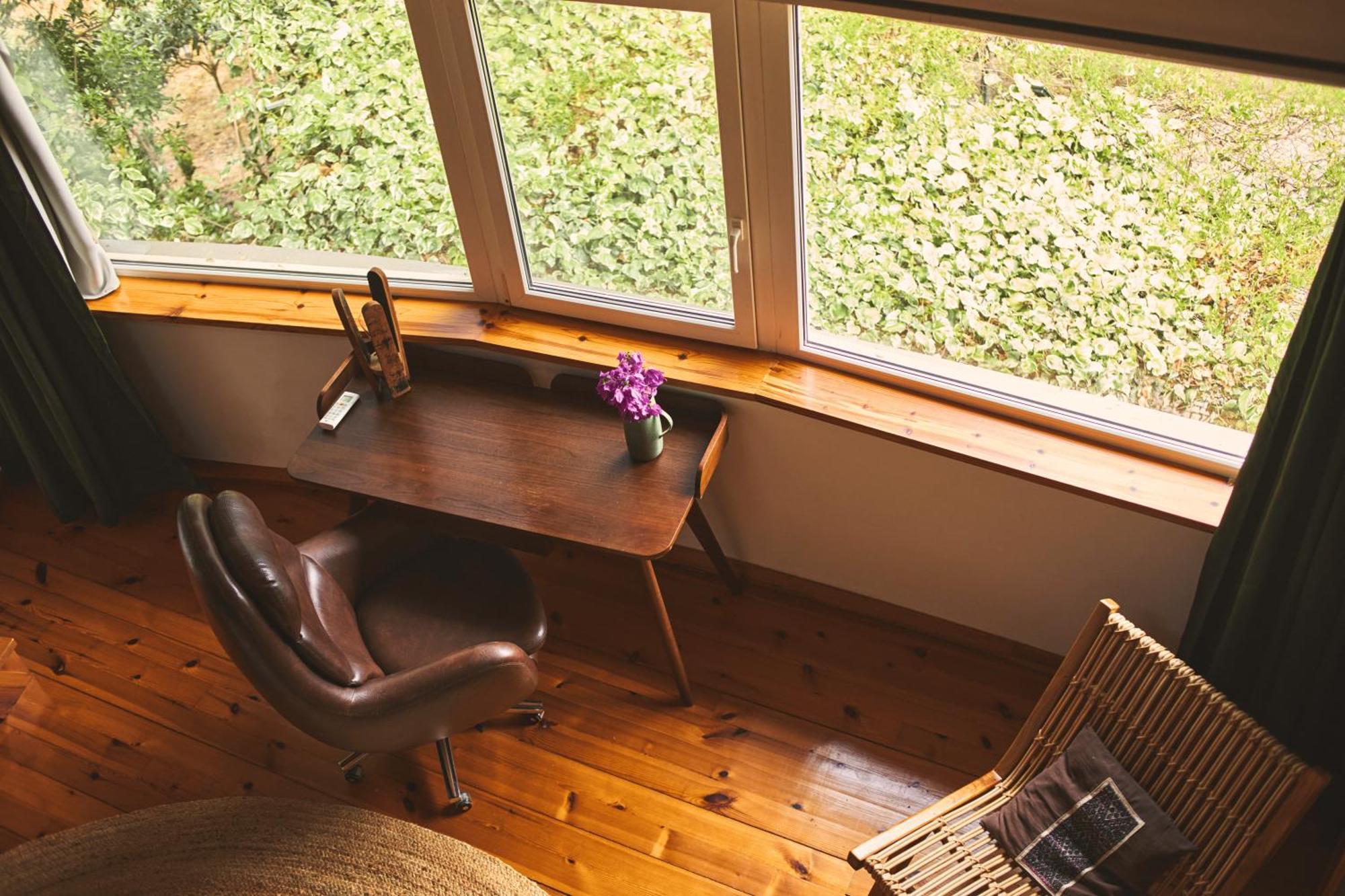 Family Room Garden View