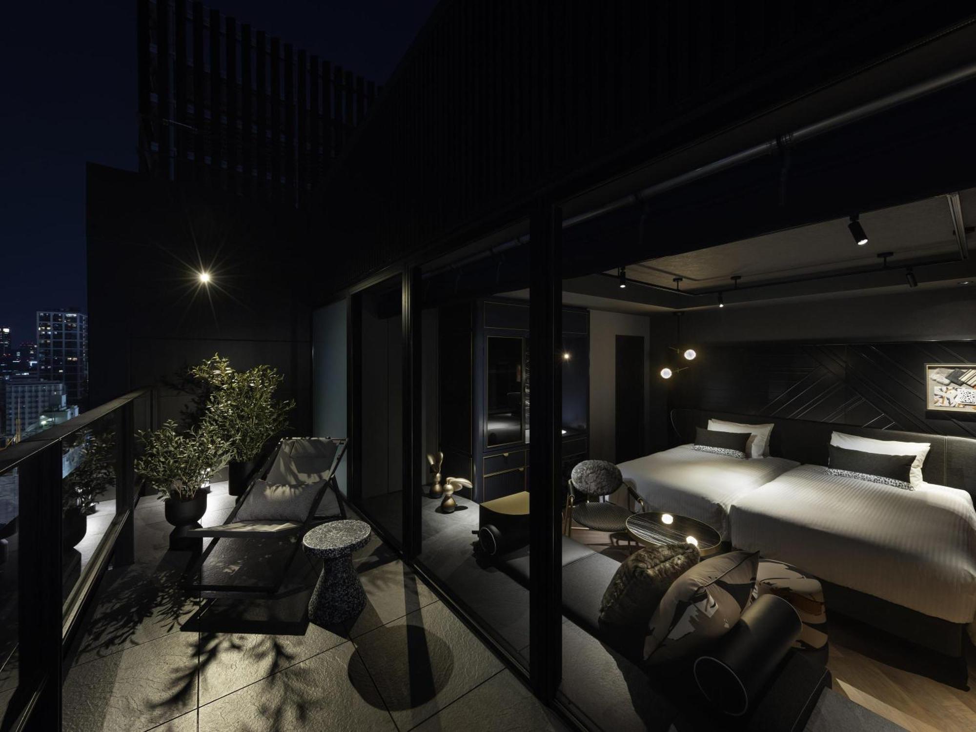 Premium Twin Room with Washing Machine and View