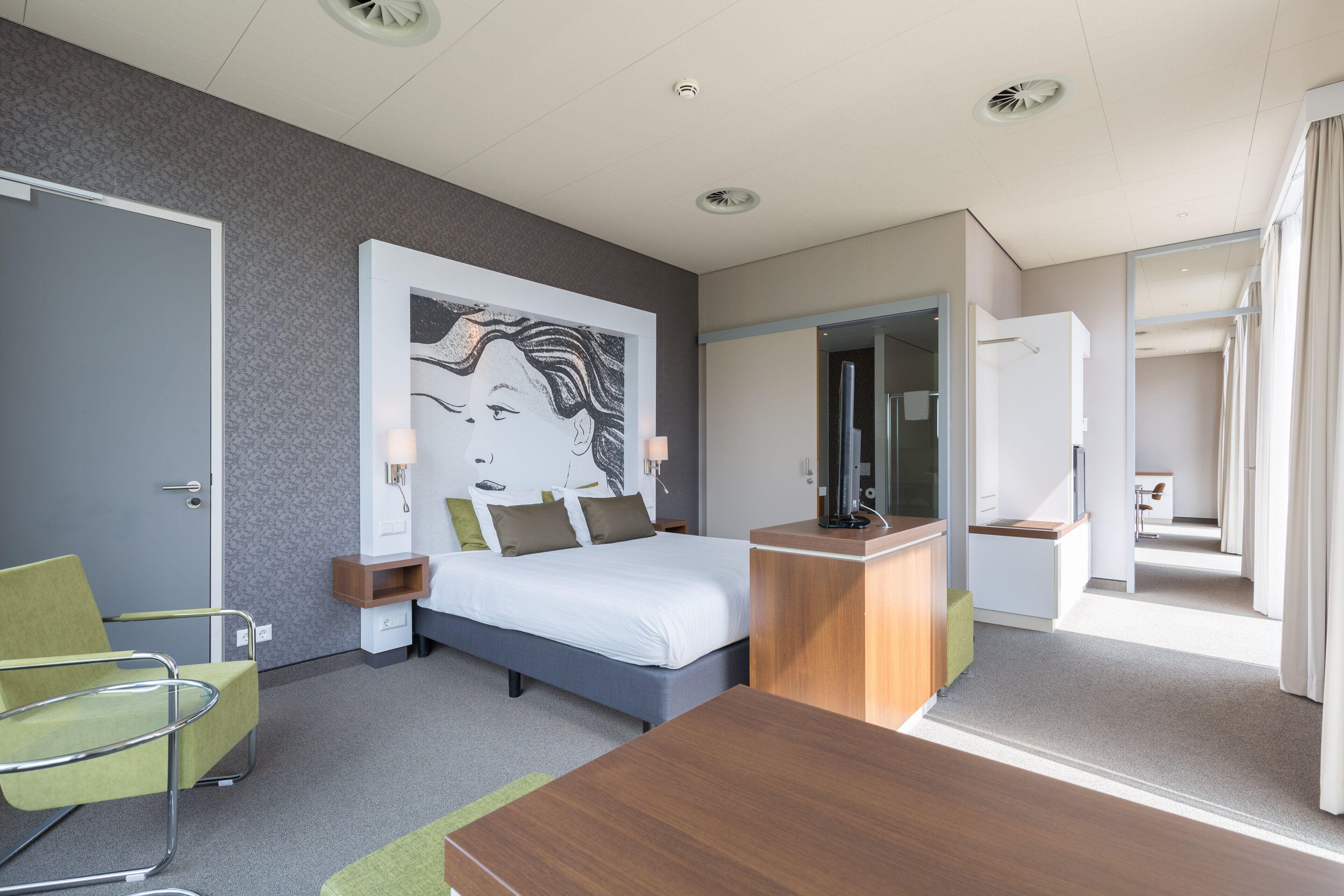Suite 1 Double Bed,1746816389:JPEG