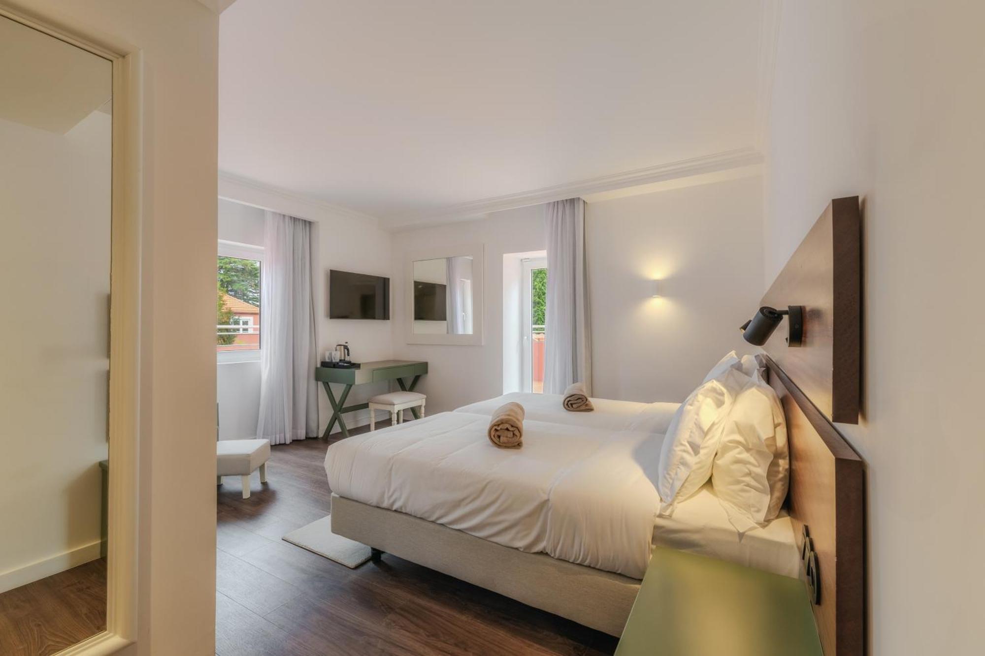 Standard Twin Room Balcony