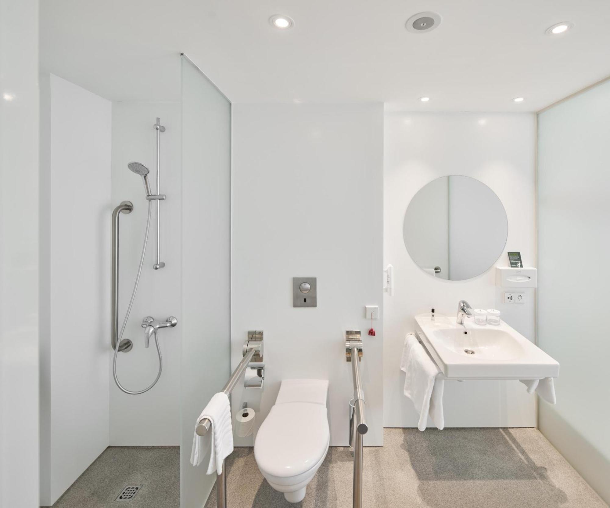 Standard Double Room Disability Access