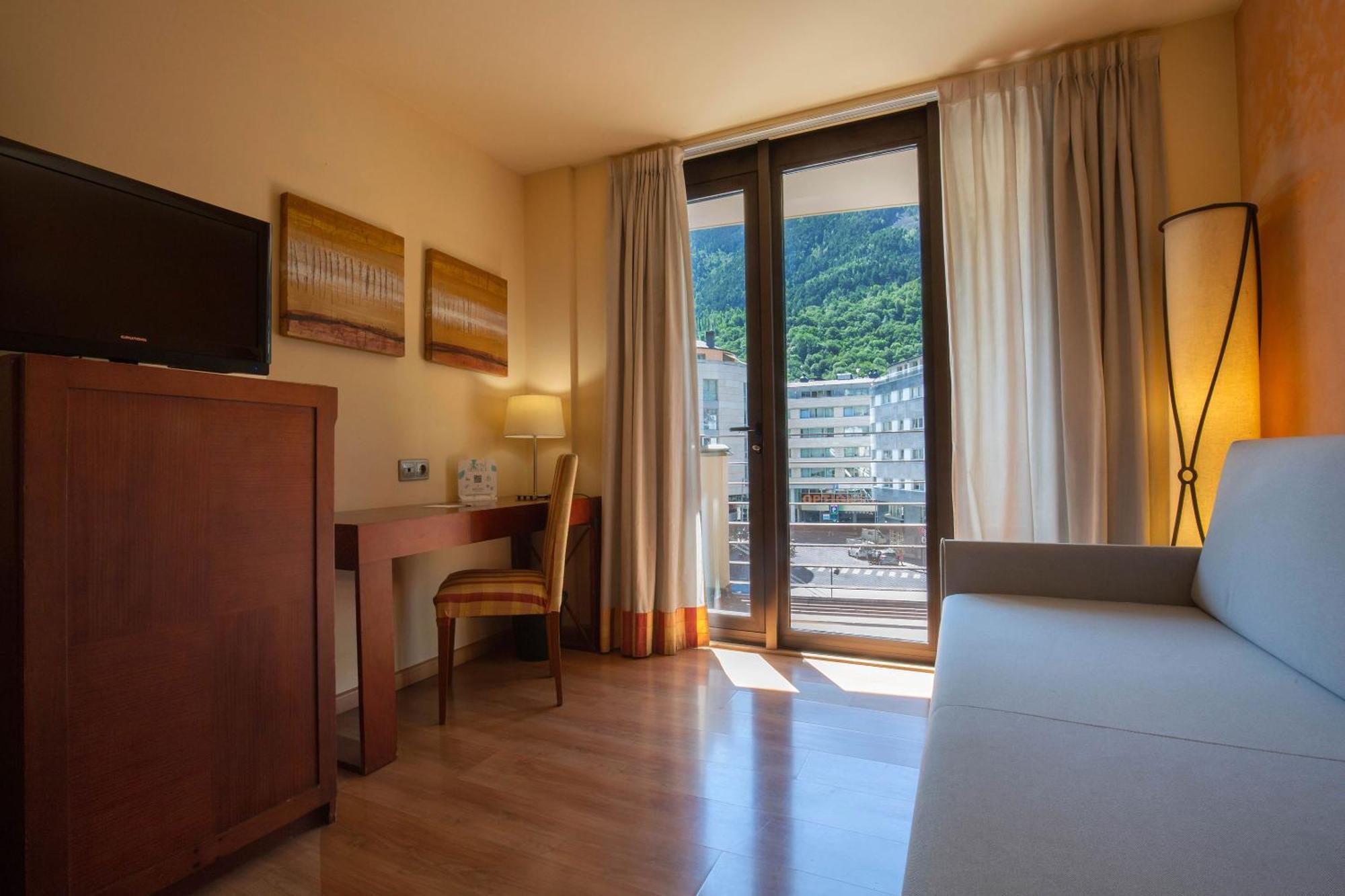 Quadruple Room City View