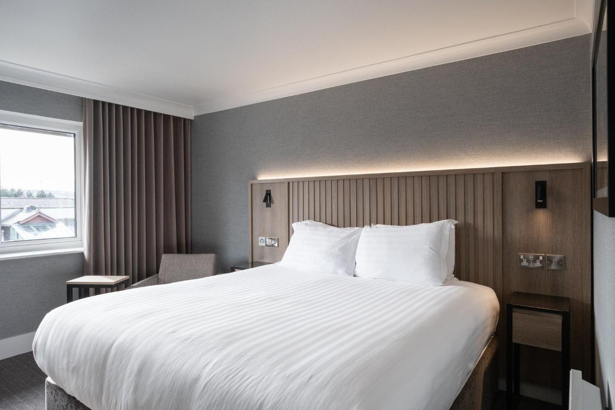 Standard Room, 1 Super King Bed