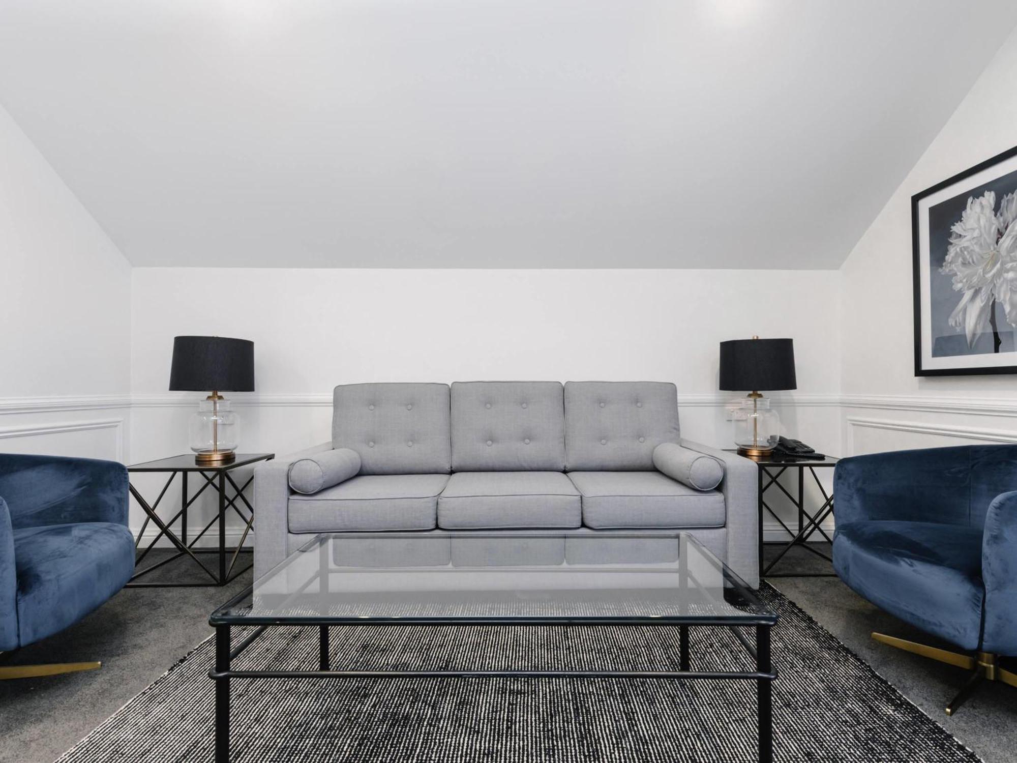 Lodge Suite
