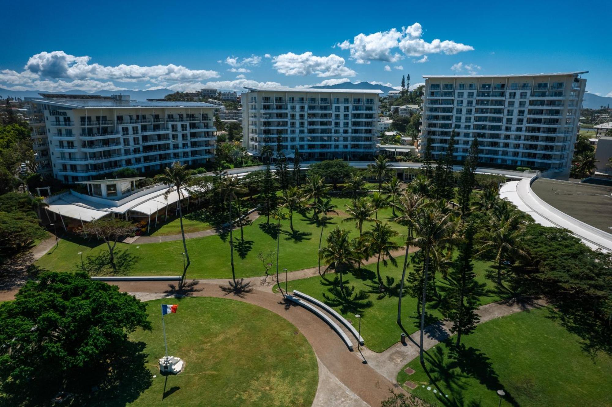 Deluxe Two-Bedroom Apartment with Garden View