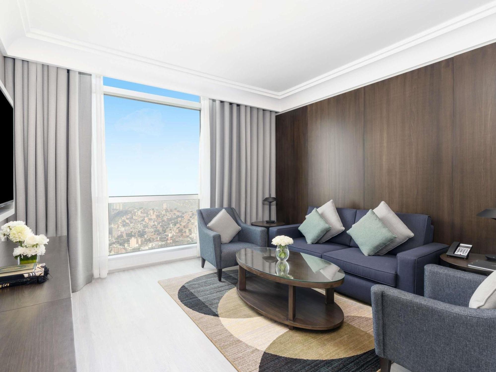 Deluxe Junior Suite mit Stadtblick