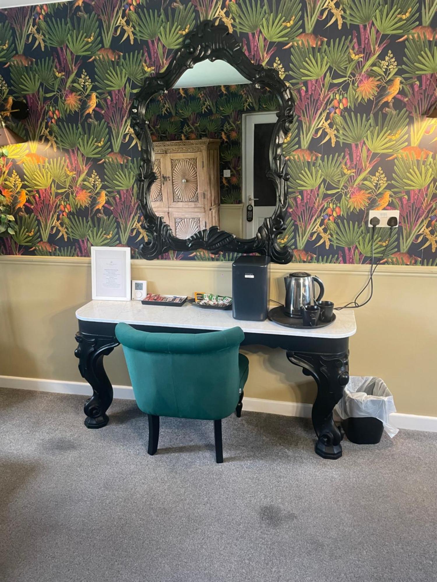 King Superior Room