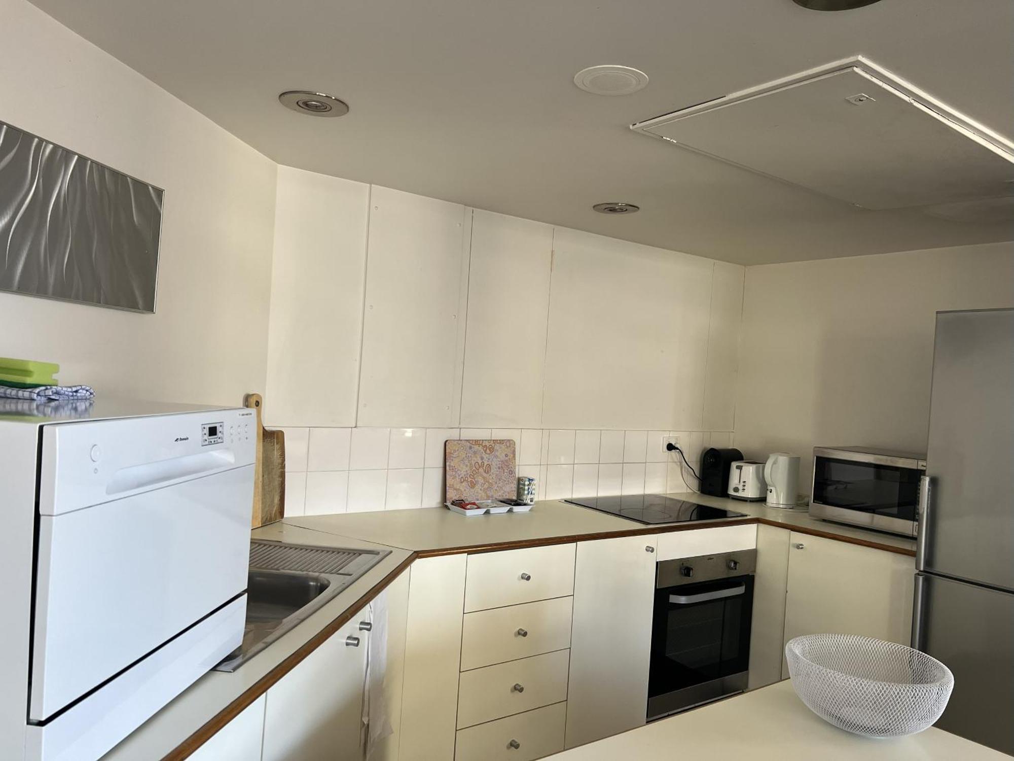 Superior One-Bedroom Apartment Balcony Hyde Park View