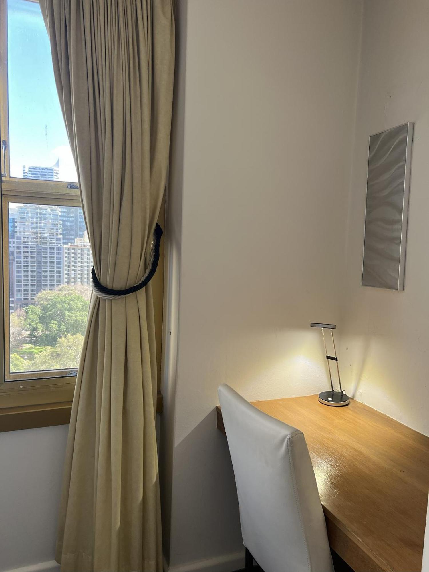 Superior One-Bedroom Apartment Balcony Hyde Park View