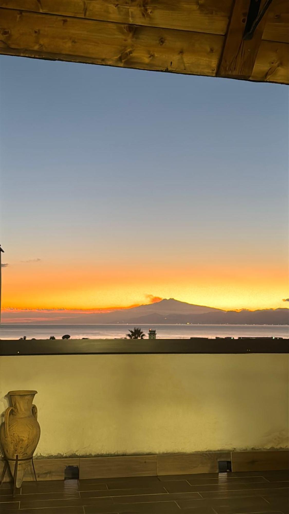 Deluxe Triple Room Sea View