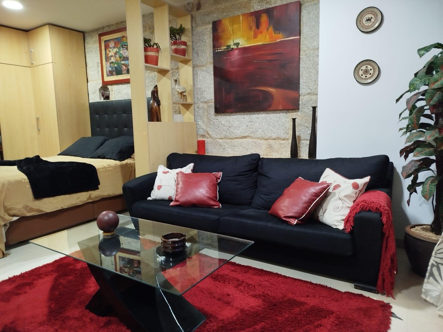 Estudio con balcón