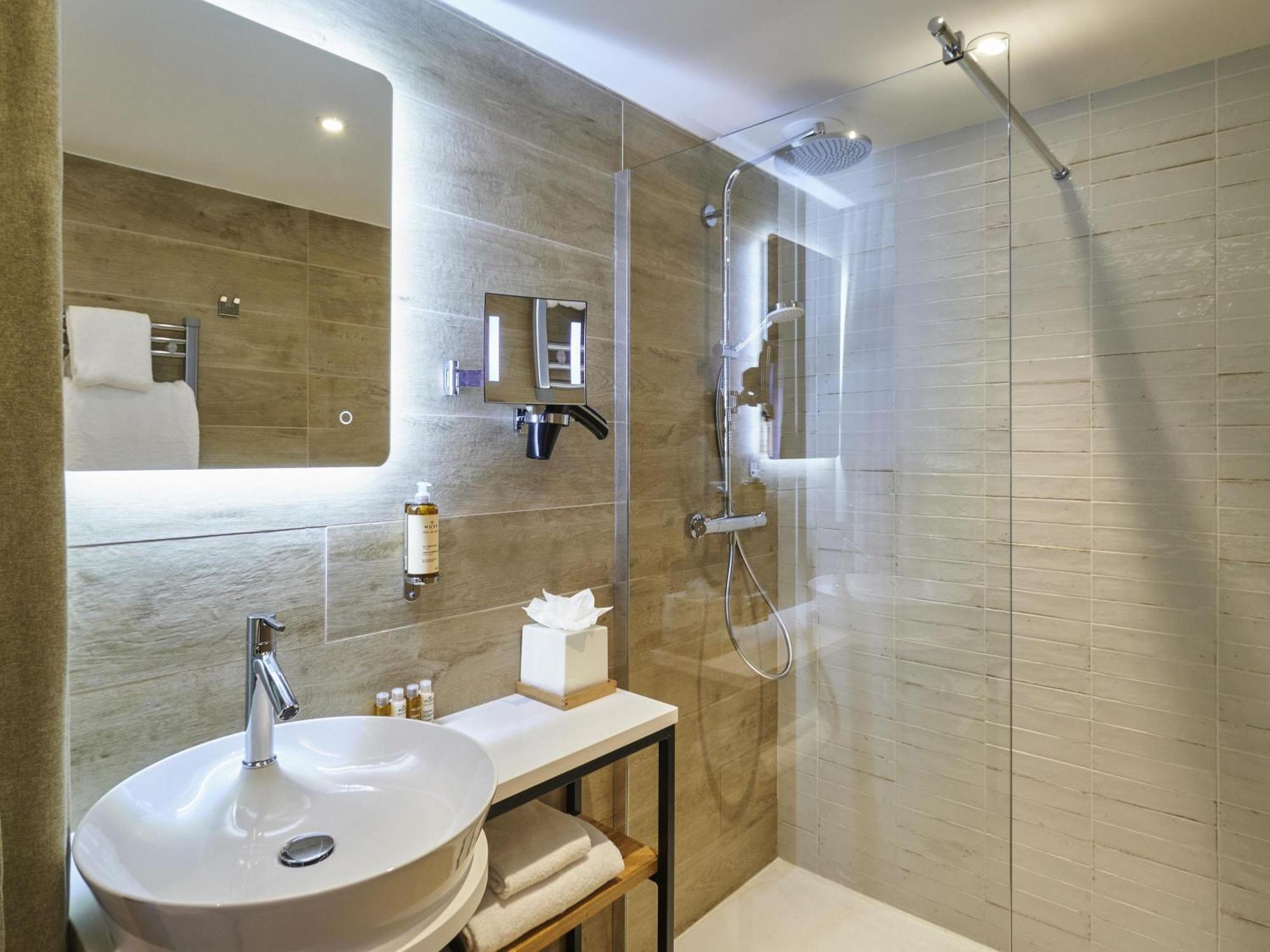 Classic Double Room,1771702151:JPEG