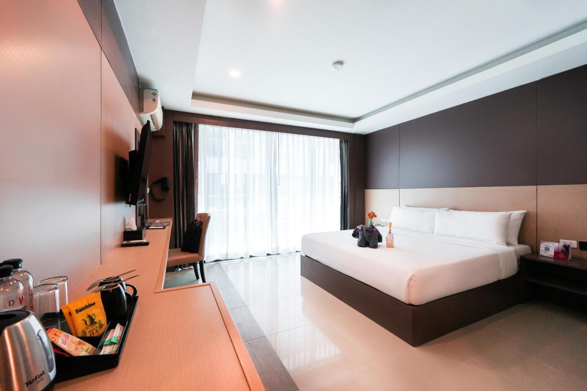 Superior King Room